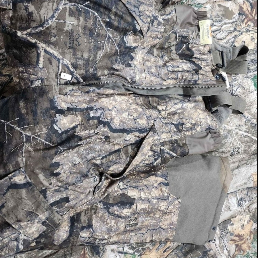 Youth large bibs